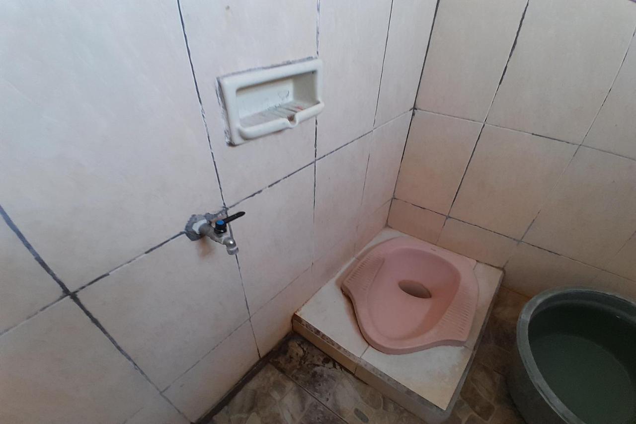 Spot On 93410 Wisma Bintang Jepara Extérieur photo